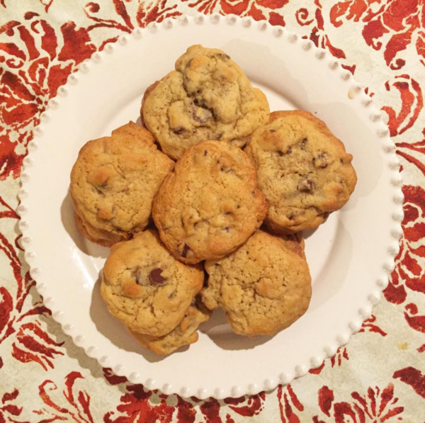 The BEST Chocolate Chip Cookies